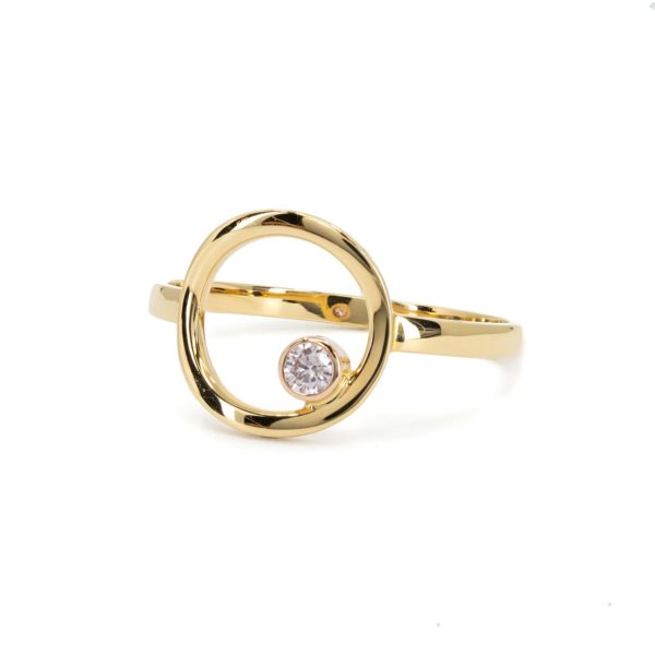 Yellow gold circluar argyle light pink diamond ring