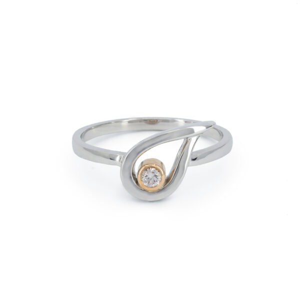 White gold leaf ring with rose gold bezel and light pink diamond