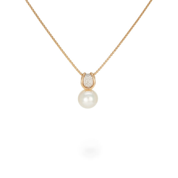 Button pearl rose gold diamond pendant