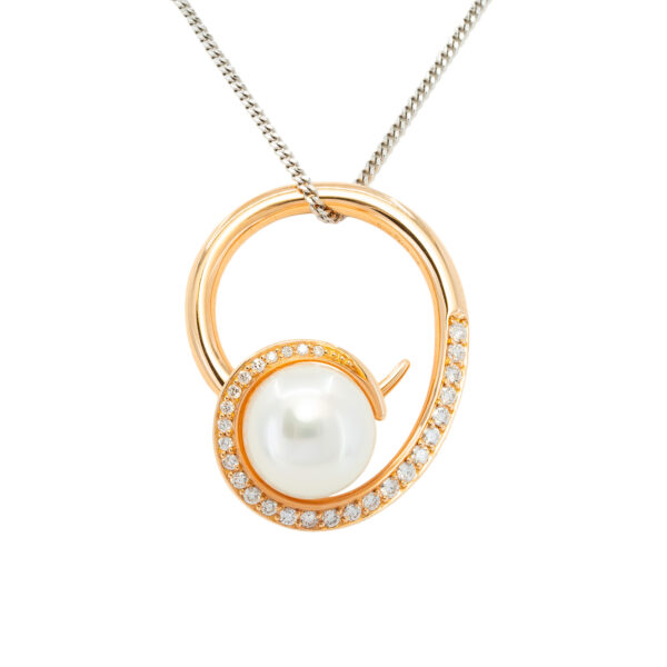 Rose Gold, white diamond and Pearl pendant